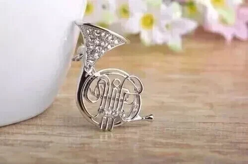 2.07 Ct Round Cut Simulated Diamond Pretty Horn Brooch Pin 14k White Gold Over - Image 4 of 4