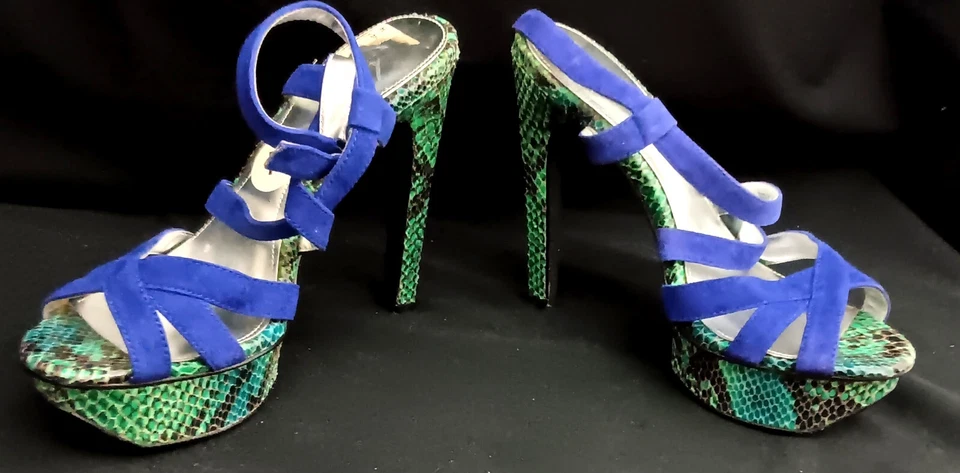 CALVIN KLEIN 蓝色和绿色蛇带 STILLETO 凉鞋 7 码 — 第 2/4 张图片