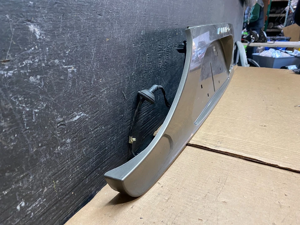 Oldsmobile Alero 1999 a 2004 tapa maletero placa panel OEM G3242 DG1 Foto 3 de 4