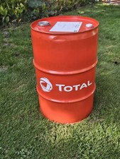 TOTAL 60L Öl- Benzinfass leer für Oldtimergarage oder zum Sitzen 59 cm x 37,5 cm