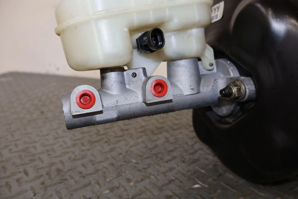 98-04 雪佛兰 C5 Corvette 动力制动助推器 带主缸 (74K 英里) — 第 4/4 张图片