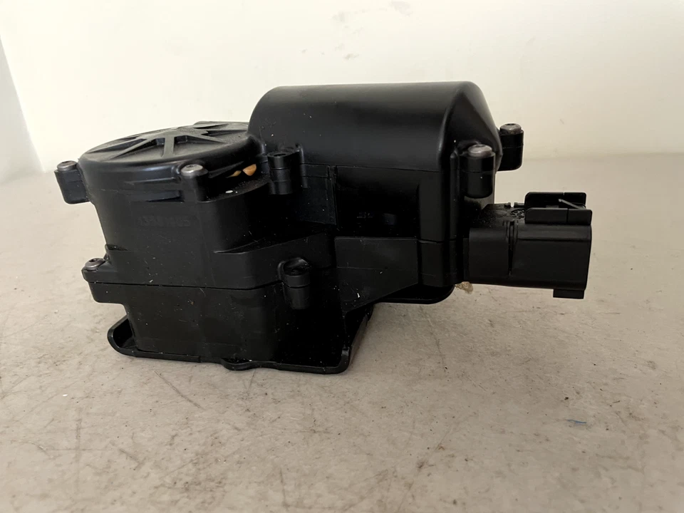 Buick Enclave 2013 puerta levadiza eléctrica cerradura puerta trasera 13581405  Foto 2 de 4