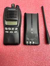 ORIGINAL Kenwood TK-3312-1 UHF FM TWO WAY Radio / W BATTERY.
