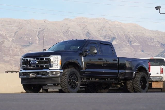 2023 Ford F-350 XLT - Image 2 of 4