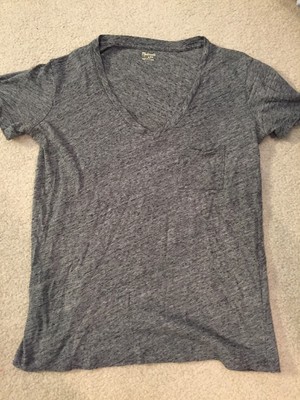 Cheapest Madewell Gray Short Sleeve Vneck TShirt With Pocket Size Womens XXS Online Cheapest Madewell Gray Short Sleeve Vneck TShirt With Pocket Size Womens XXS Online