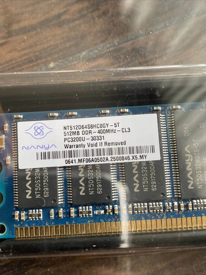 Nanya 512MB 400MHz-CL3 DDR 1 PC3200 NT512D64S8HB1G-5T Desktop Ram Memory - Image 2 of 3