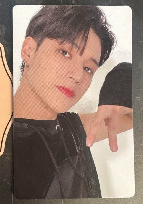 ATEEZ WOOYOUNG サイン ATEEZ WOOYOUNG SIGNATURE