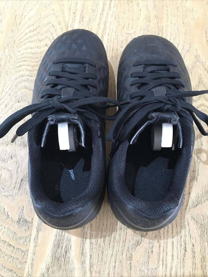 nike tiempo moulded studs