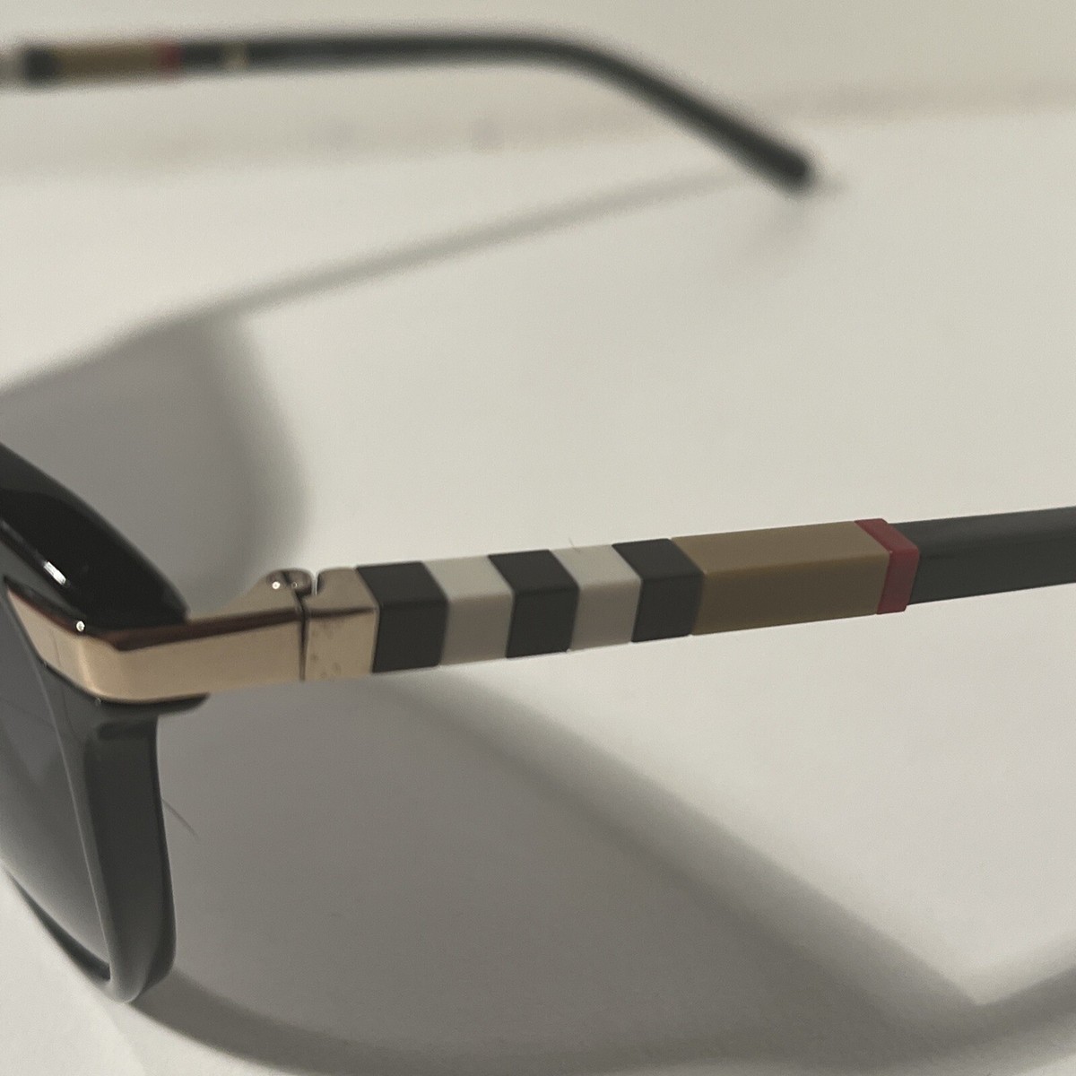 Burberry Sunglasses B4216 3001/T3 57*16 140 Cats-Eye Black