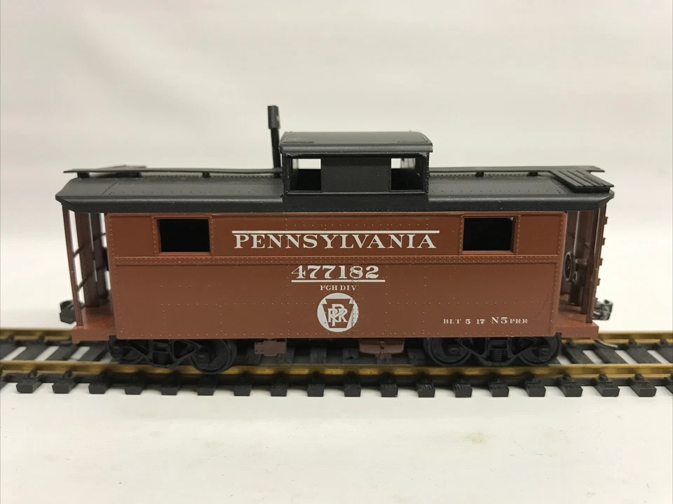 Bowser HO 55035 N-5 Caboose Pennsylvania RR Circle Keystone Under Name 477182 - Image 3 of 4