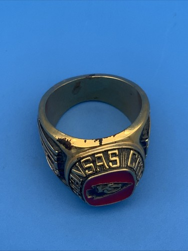 Kansas City Chiefs Oversized Gold-Plated NFL Super Bowl Ring 4” - Picture 2 of 8