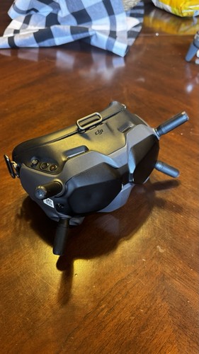 DJI FPV Goggles V2 High-Resolution In Great Condition
