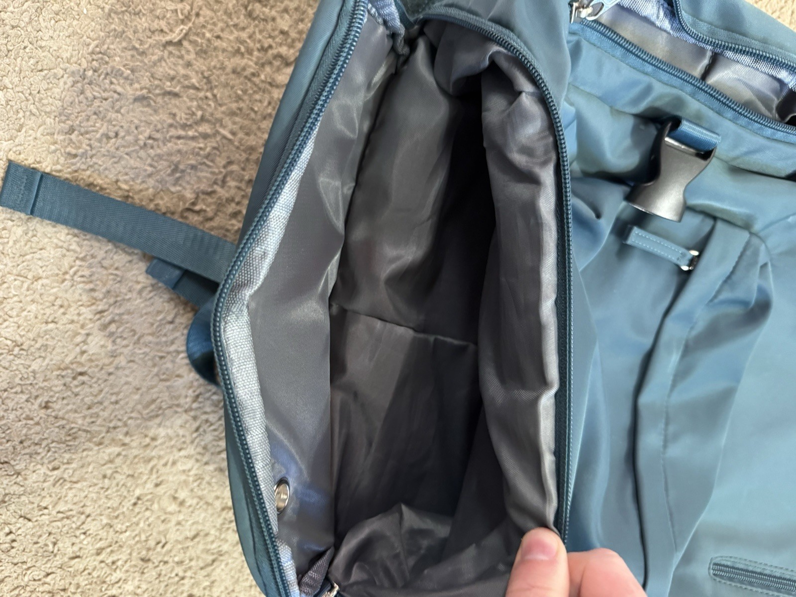 Peacock blue expandable backpack - image 6