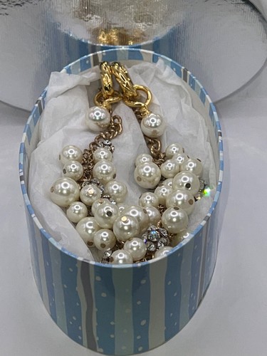 Necklace and Earrings Pearl Faux and Crystal Drop Dangle Gold Plated Vintage - Picture 9 of 10
