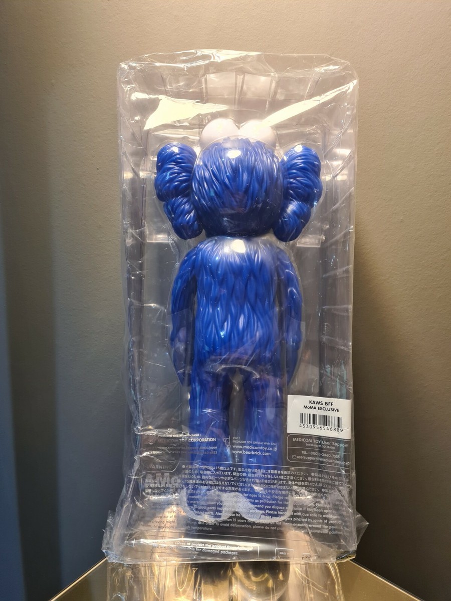 KAWS BFF Moma限定 カウズ モマ フィギュア KAWS×MoMAの「BFF」フィギュアが再販、高さ8mの彫刻作品を約33cm