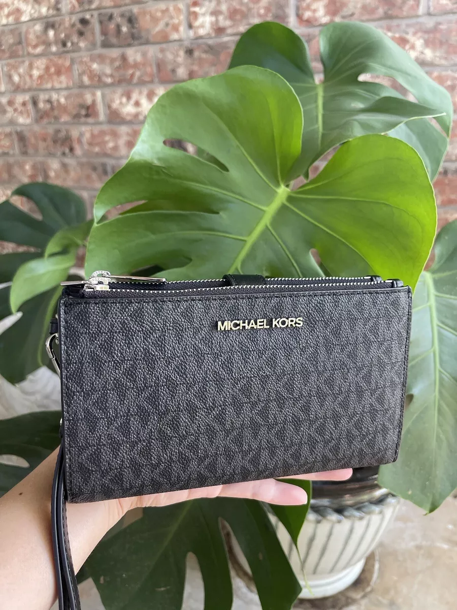 Michael Kors Wristlet Wallet