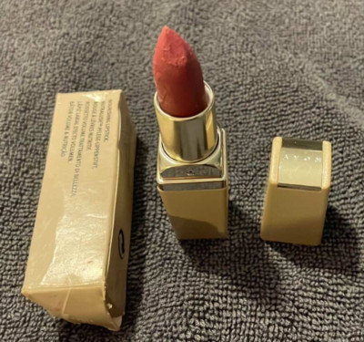 AVON BEYOND COLOUR NOURISHING LIPSTICK - PLÜSCH