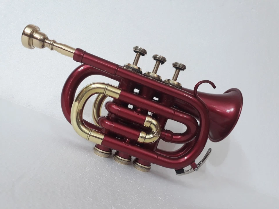 MINI TROMPETA DE BOLSILLO ROJA HECHA DE LATÓN PURO ESTUCHE PULIDO Y BOQUILLA Foto 3 de 4