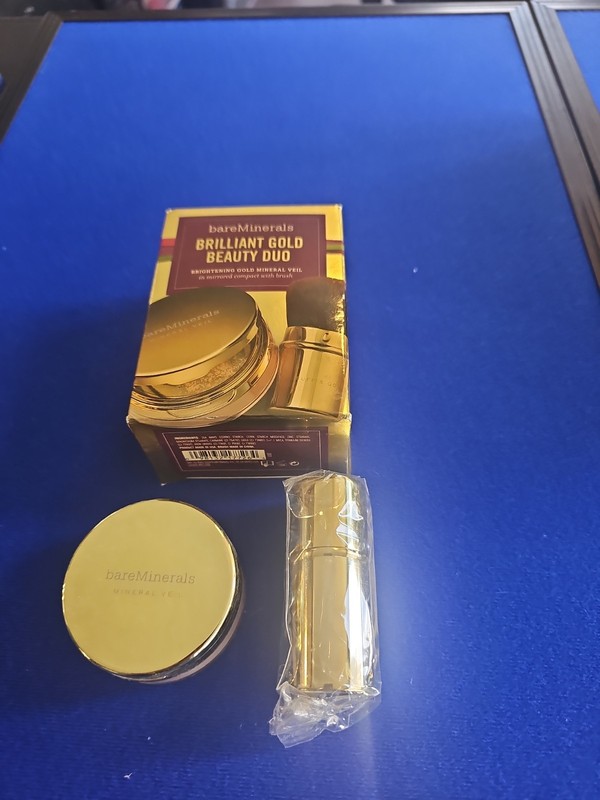 bareMinerals GOLD OBSESSION 2-PIECE LIMITED EDITION Illuminator/Brush Set NIB