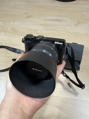 Nikon 1 J5 Mirrorless Camera + 30 110mm Lens | Screen Cracked | Great Deal
