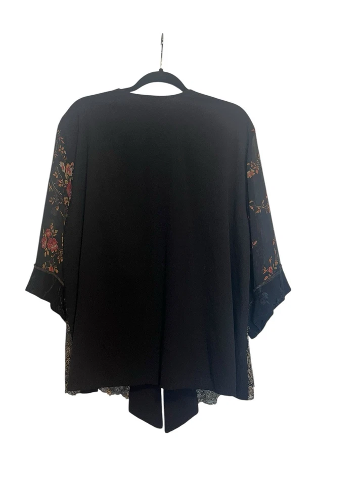 Chaqueta Kimono Spencer Alexis 3X Negra Encaje Transparente Floral Bohemia Artística Foto 2 de 4