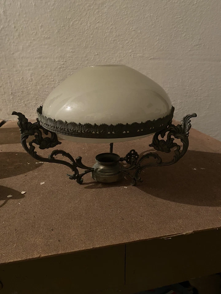 Vecchio Lampadario In Ferro Battuto da Leggero Restauro Rif. LP7 - Immagine 3 di 4