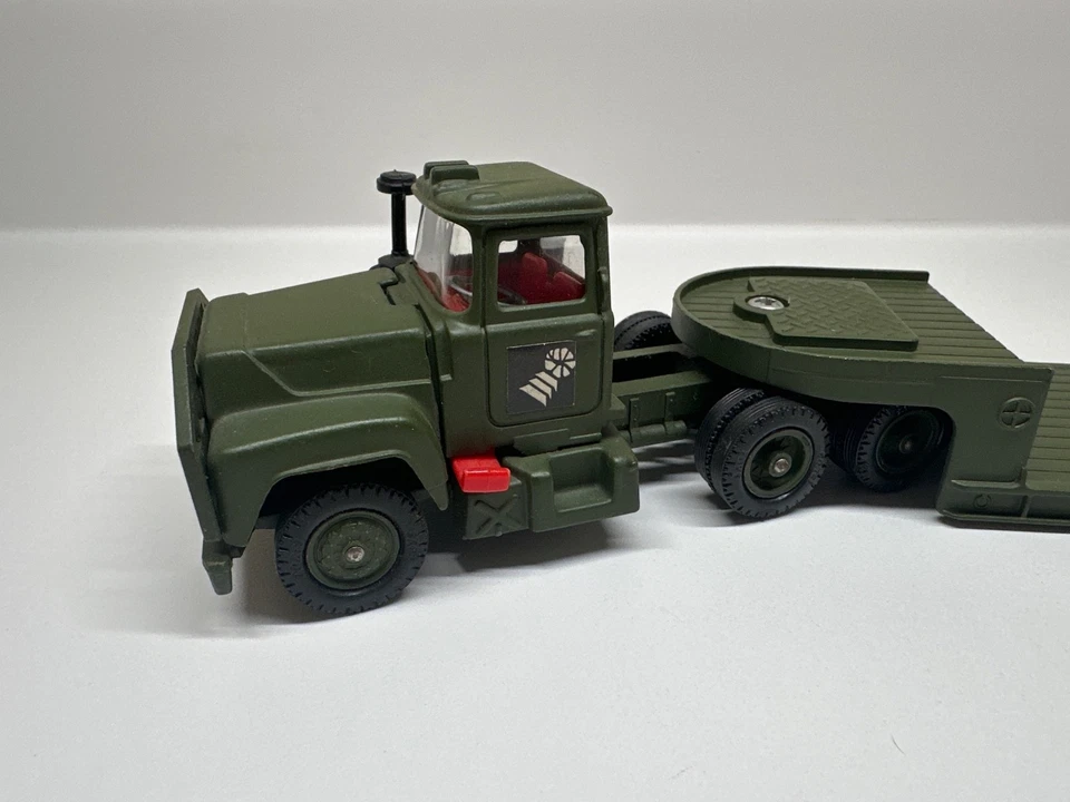 Vintage Corgi Major Military Mack Tank Transporter Truck GT Britain - Image 4 of 4