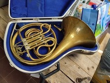 Horn. Ventilhorn. Doppelhorn. Waldhorn. Blechblasinstrumente.