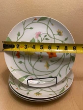 Vintage 1975 FITZ & FLOYD “PETITE FLEUR” 9-1/8" Snack / Hostess Plates Set of 4