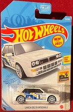 HOT WHEELS LANCIA DELTA INTEGRALE WHITE 51/250.  SEE COMBINED OFFERS!
