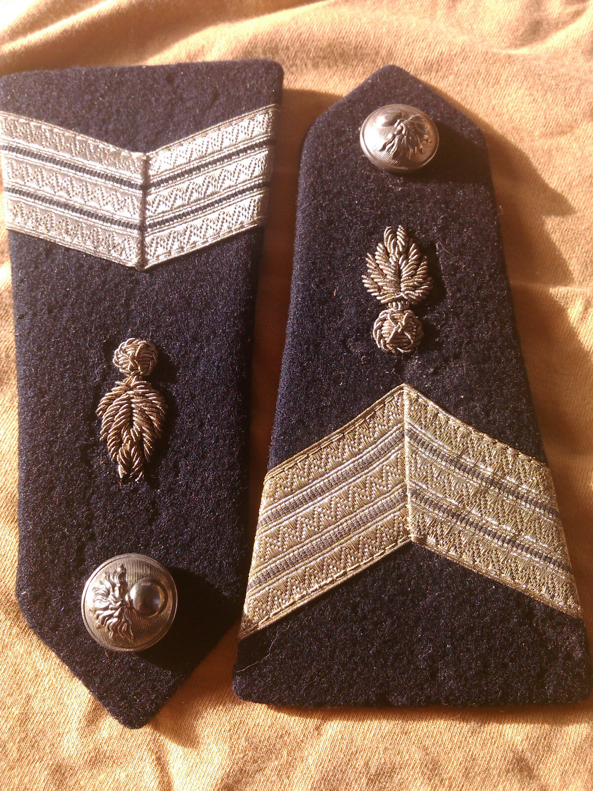 Epaulettes Dorees d’occasion | Plus que 3 à -75%