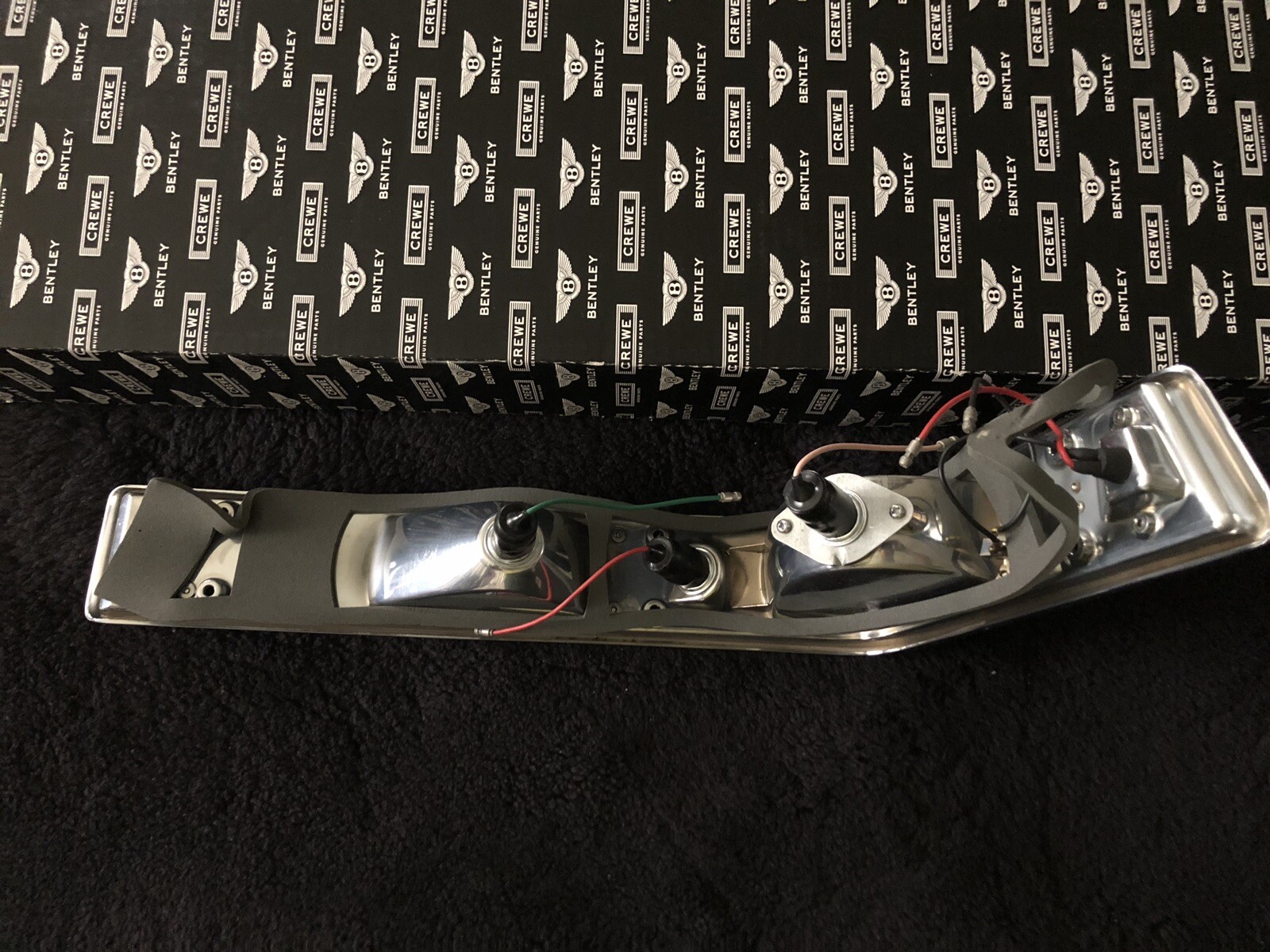 Rolls-Royce Camargue LH Left Side Indicator Signal Lamp Assembly UD19935 NOS OEM