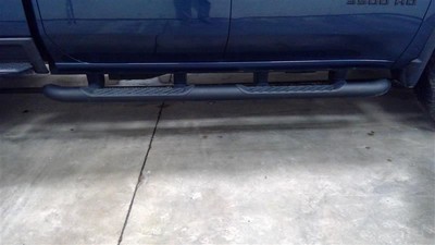 Driver Left Running Board 84208271 For 2022 Silverado 3500 2752339 