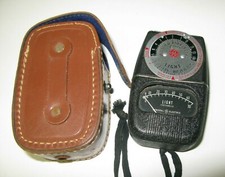 Vintage General Electric Light Exposure Meter Type DW-68 W/Hard Leather Case