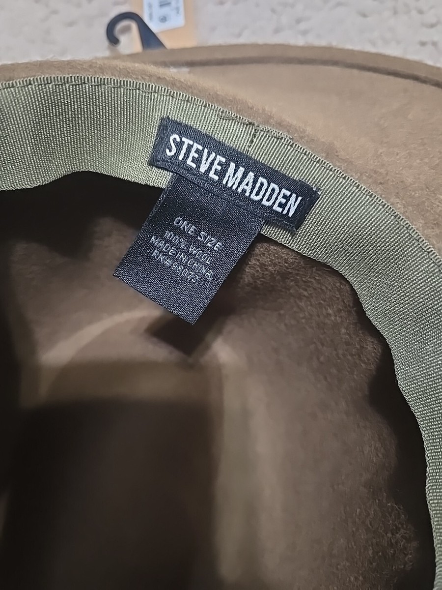 MSRP $52 Steve Madden Women display picture 1