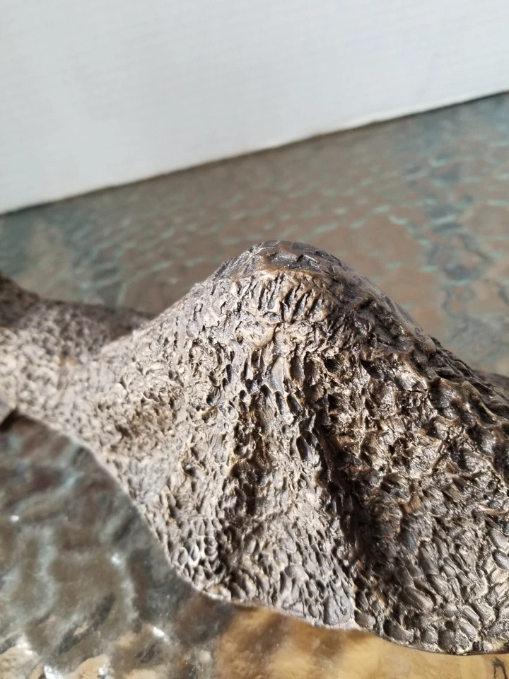 Vintage Summer Days Relaxng Woman Table Sculptura From Uttermost Modern Art. - Image 3 of 4