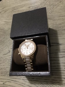 mk6307 watch