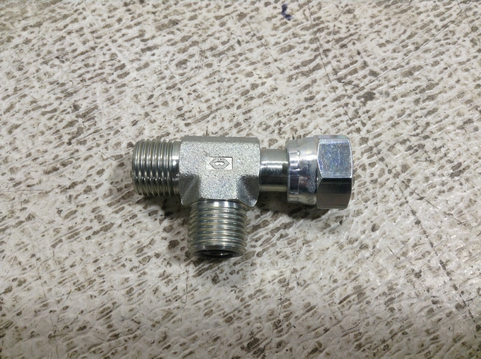 TE T Fitting Hydraulic Connector 11/16" New (TSC) eBay