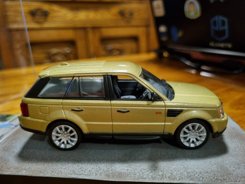 The James Bond Car Collection #51 "Casino Royale" Range Rover Sport - Picture 4 of 5