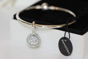 pandora mother's day bangle 2019