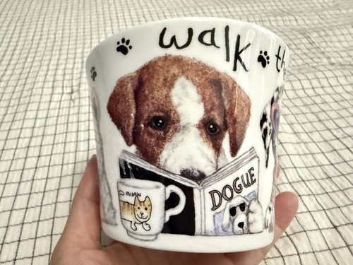 Roy Kirkham Bone China Mug 2003 Animal Fashions "Walk the Dog" 450 ml England - Picture 3 of 14