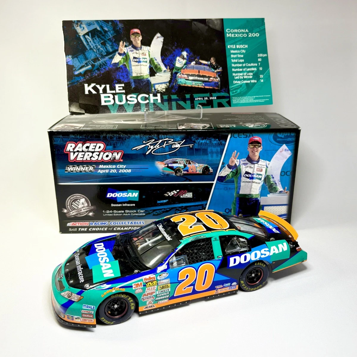 Preços baixos em Kyle Busch NASCAR Diecast Carros de Corrida 2008