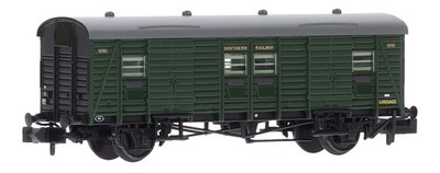 374-418 Graham Farish Spur N SR Plv Passenger Luggage Van (gebraucht)