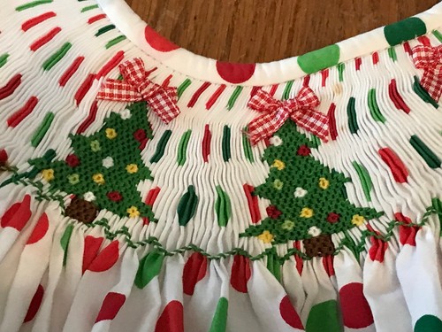 Girls Christmas Dress Sz 5/Smocked Embroidered Trees/Holiday Party Dress EC - Picture 6 of 11