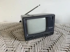 🍊Vintage 1980s Radio Shack Portavision 5" B&W Home/Auto Television NO CORD!