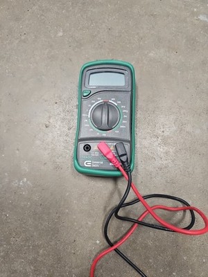 Commercial Electric MAS830B Green & Gray Voltage/Resistance Digital Multimeter