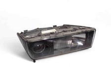 BMW 8 E31 Scheinwerfer vorne rechts 13802400 136490 14205200 4.00 28021078
