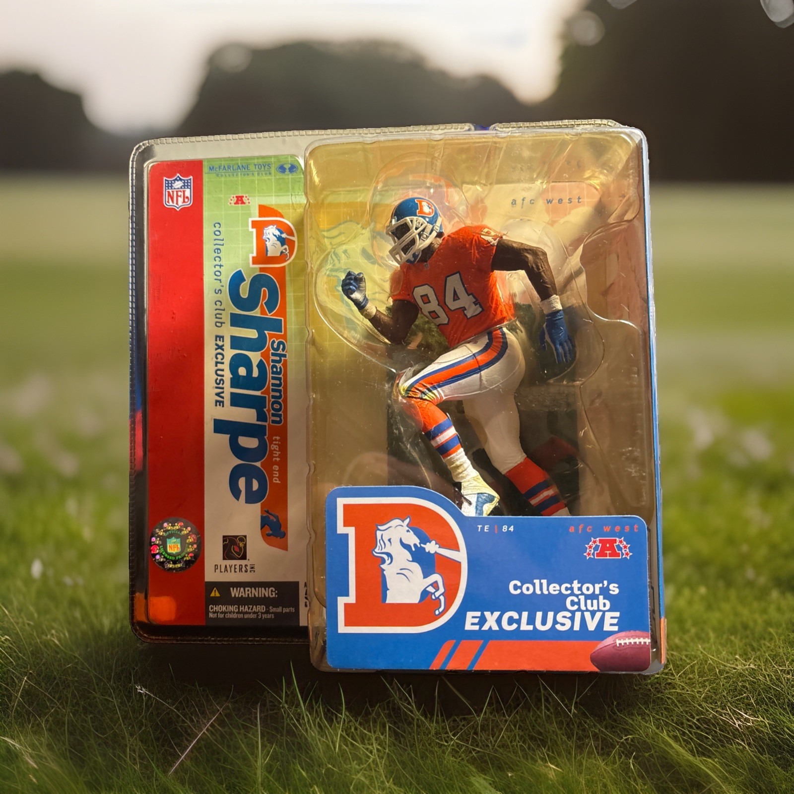 McFarlane Toys Sports Picks NFL Shannon Sharpe Broncos #84 2004 Box Damage
