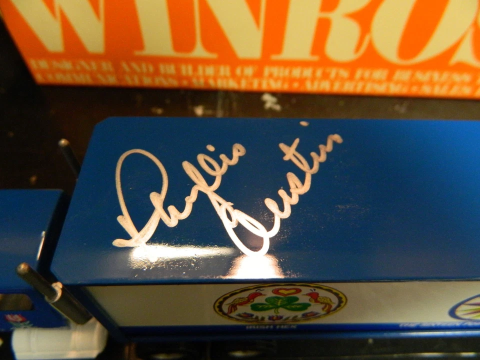Signed Winross Hershey Hospitality Day Phyllis Austin Die Cast Tractor Trailer - Image 4 of 4