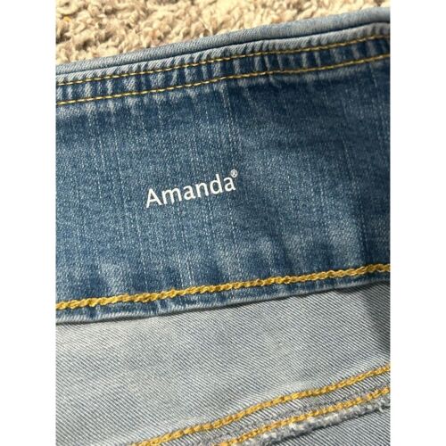 Gloria Vanderbilt Denim Shorts Women's Plus Size 24W Bermuda Jean Pull-On NWT - Picture 8 of 11